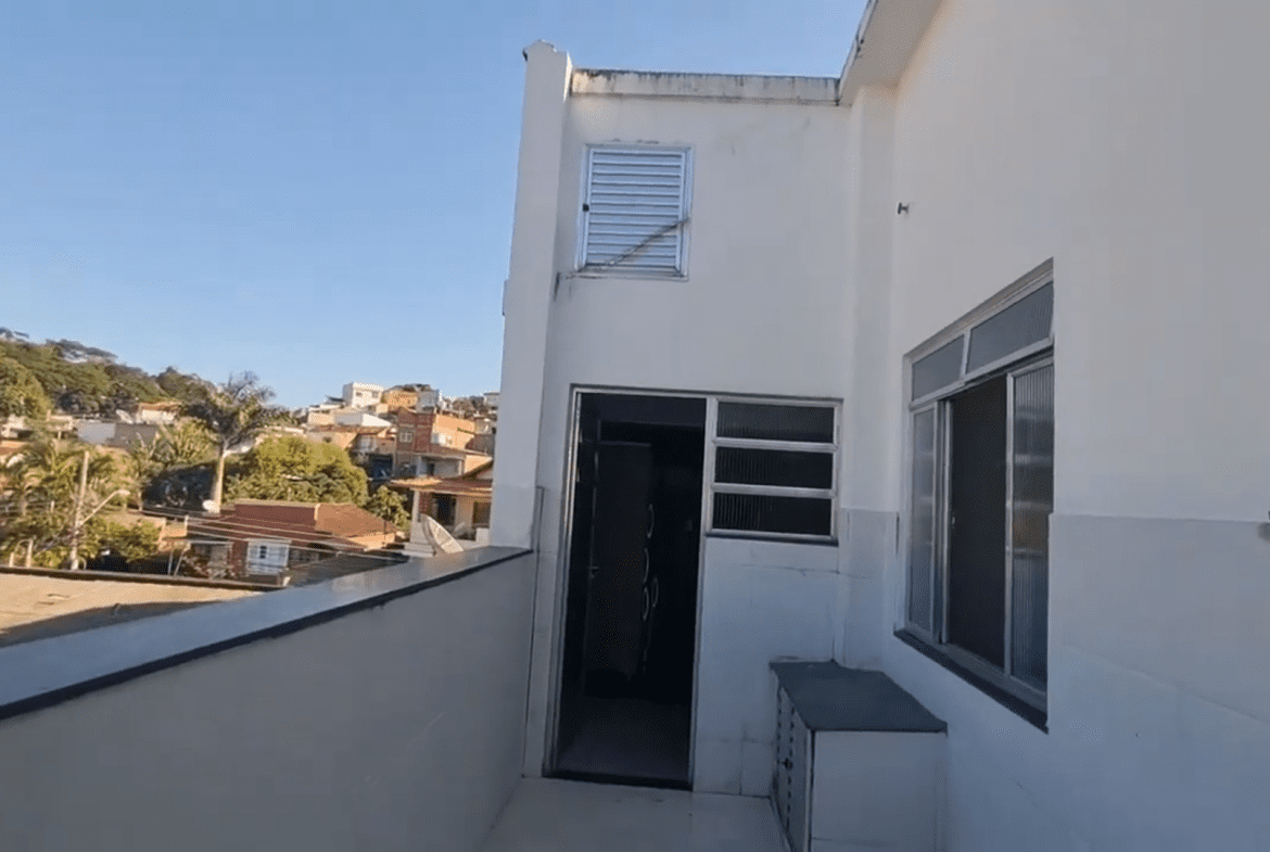 0110(16) AP, 2 Suítes, 1 Escritório, 2 salas - 6 min da UNIFAA0110(16)