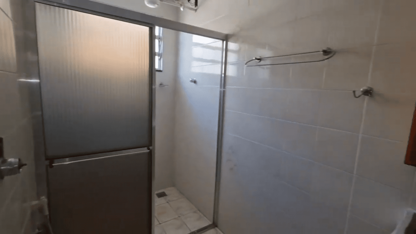 0110(20) AP, 2 Suítes, 1 Escritório, 2 salas - 6 min da UNIFAA0110(20)