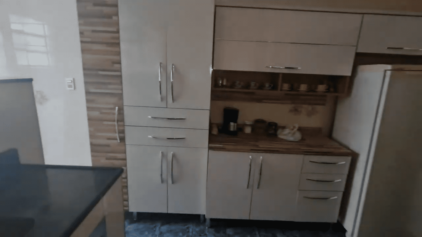 0110(24) AP, 2 Suítes, 1 Escritório, 2 salas - 6 min da UNIFAA0110(24)