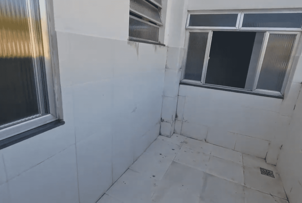 0110(27) AP, 2 Suítes, 1 Escritório, 2 salas - 6 min da UNIFAA0110(27)