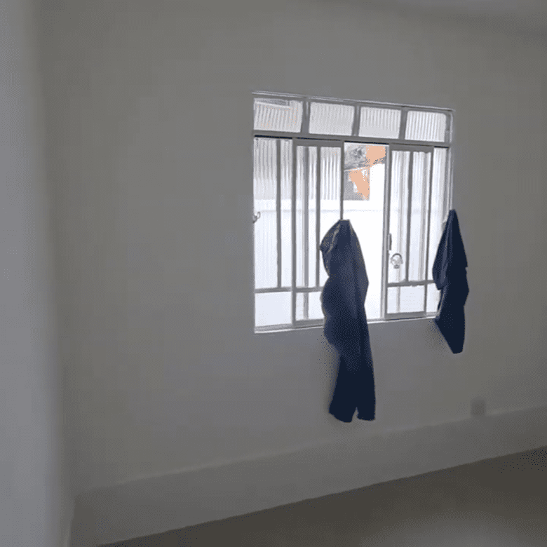 Casa 2 Quartos a 250m do Hospital Escola - UNIFAA0110(33)