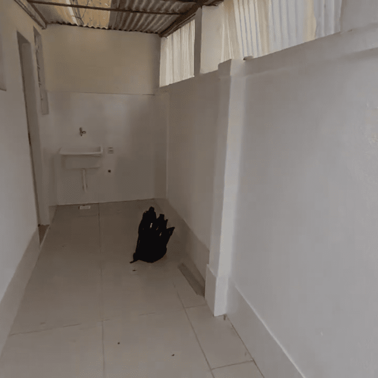 Casa 2 Quartos a 250m do Hospital Escola - UNIFAA0110(38)