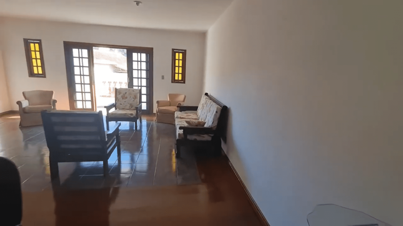 0110(9) AP, 2 Suítes, 1 Escritório, 2 salas - 6 min da UNIFAA0110(9)