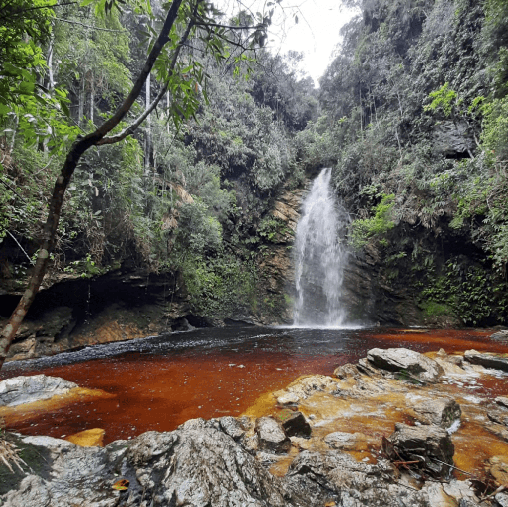 %%imagetitle% - Casa na Serra do Funil Casa na Serra do Funil - Agua-vermelha-1024x1022