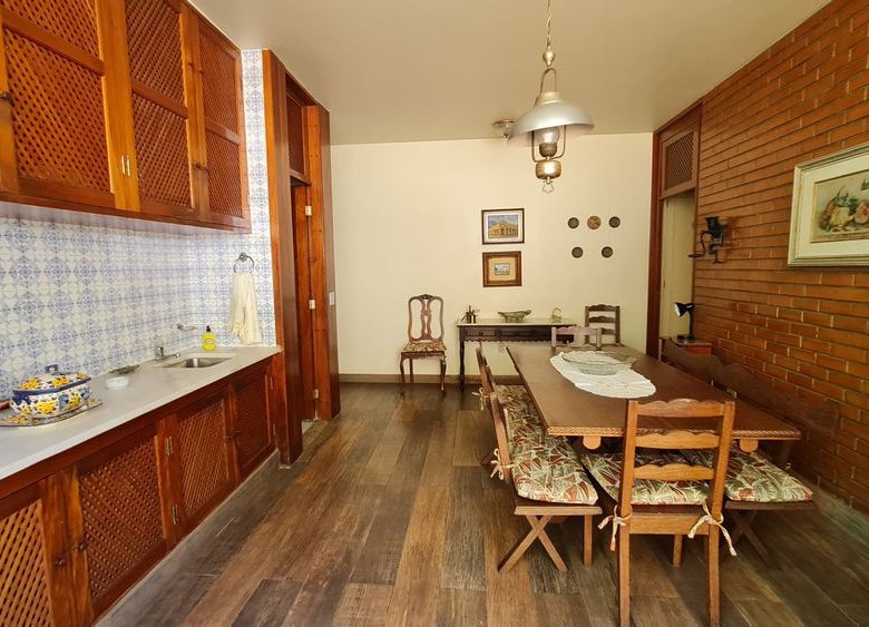 Locação Casa - Rua Rui Barbosa 140 ValençaCasa 4q 2 Suítes piscina área de lazer 4 vagas cobertas (15)