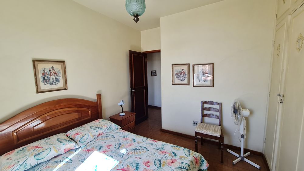 Casa 4q 2 Suítes piscina área de lazer 4 vagas cobertas (21) Locação Casa - Rua Rui Barbosa 140 ValençaCasa 4q 2 Suítes piscina área de lazer 4 vagas cobertas (21)