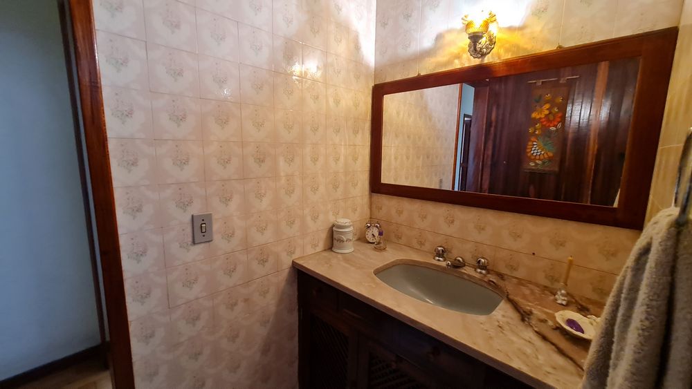 Casa 4q 2 Suítes piscina área de lazer 4 vagas cobertas (36) Locação Casa - Rua Rui Barbosa 140 ValençaCasa 4q 2 Suítes piscina área de lazer 4 vagas cobertas (36)