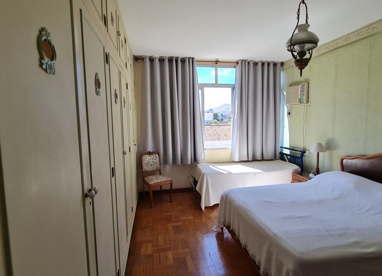 Locação Casa - Rua Rui Barbosa 140 ValençaCasa 4q 2 Suítes piscina área de lazer 4 vagas cobertas (38)