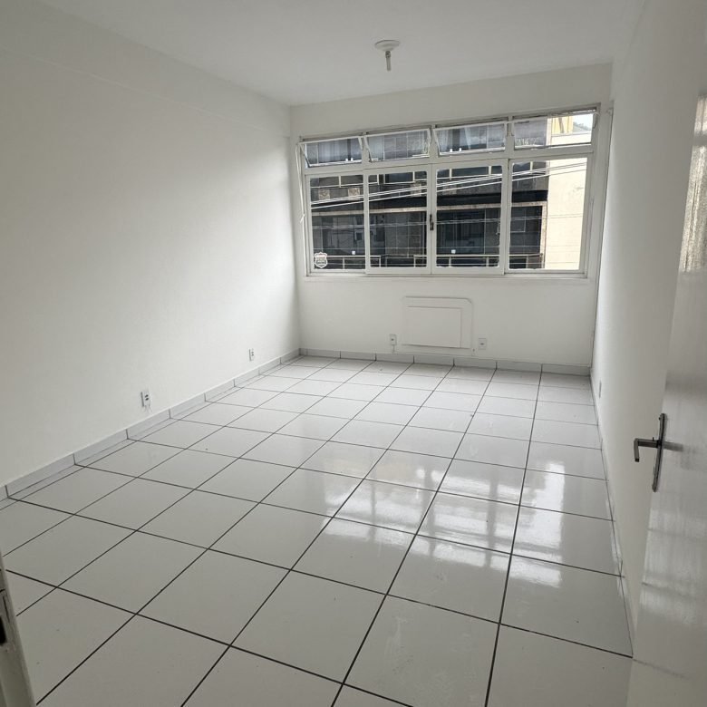 Sala Comercial - Centro de ValençaIMG_3299