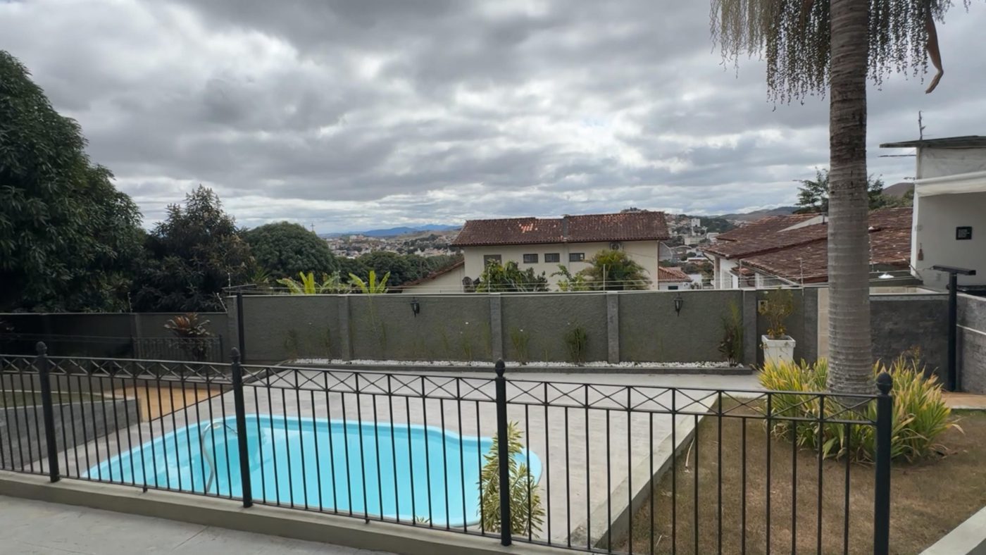 Snapshot_45 Luxo no Obelisco - Valença - RJSnapshot_45