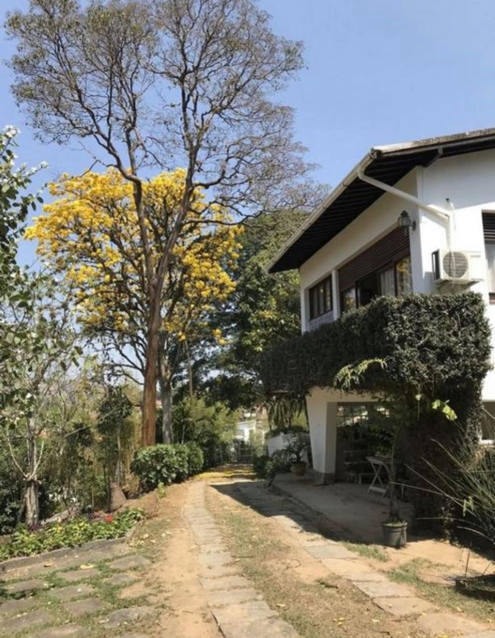 %%imagetitle% – No Centro de vassouras, casa com 6 quartos e 10 vagas – 10100m2 de área No Centro de vassouras, casa com 6 quartos e 10 vagas - 10100m2 de área - vassouras 10000 metros no centro da cidade (16)