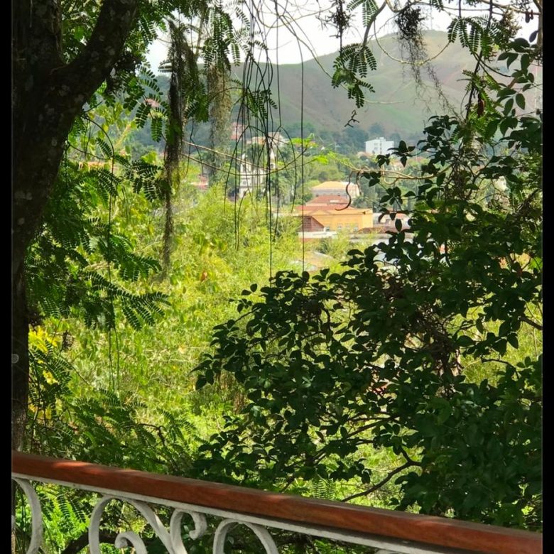 No Centro de vassouras, casa com 6 quartos e 10 vagas - 10100m2 de área - vassouras 10000 metros no centro da cidade (6)