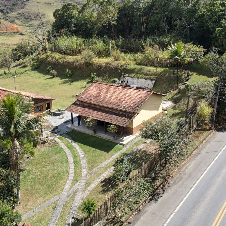 Chácara acesso 100% asfalto em São Francisco - Valença RJ - default