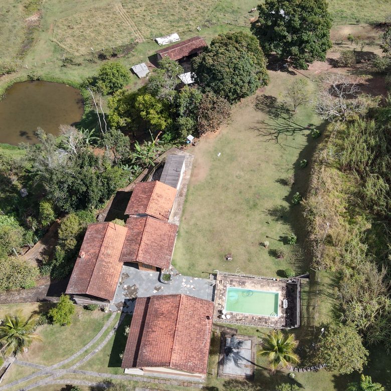 Chácara acesso 100% asfalto em São Francisco - Valença RJ - default